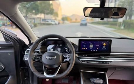 Geely Emgrand, 2022 год, 1 450 000 рублей, 10 фотография