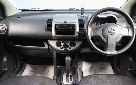 Nissan Note II рестайлинг, 2005 год, 549 000 рублей, 12 фотография