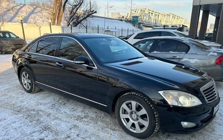 Mercedes-Benz S-Класс, 2006 год, 1 500 000 рублей, 1 фотография