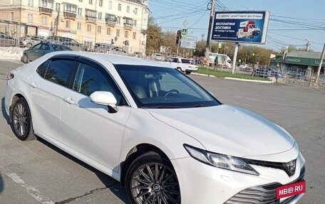 Toyota Camry, 2019 год, 2 600 000 рублей, 2 фотография