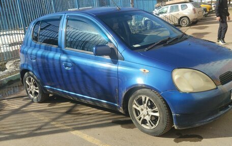 Toyota Vitz, 2000 год, 185 000 рублей, 1 фотография
