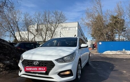 Hyundai Solaris II рестайлинг, 2017 год, 570 000 рублей, 2 фотография