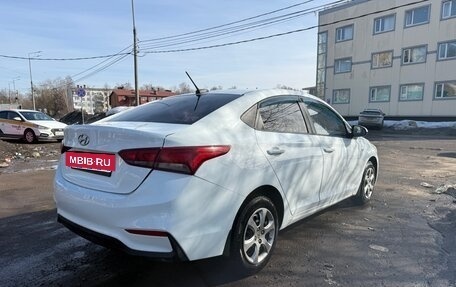 Hyundai Solaris II рестайлинг, 2017 год, 570 000 рублей, 4 фотография