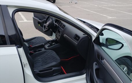 Volkswagen Jetta VI, 2016 год, 1 170 000 рублей, 5 фотография