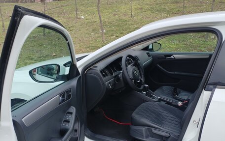 Volkswagen Jetta VI, 2016 год, 1 170 000 рублей, 4 фотография