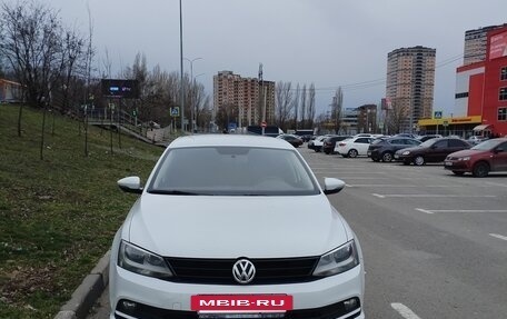 Volkswagen Jetta VI, 2016 год, 1 170 000 рублей, 3 фотография