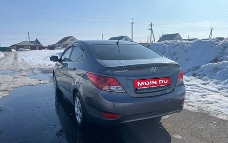 Hyundai Solaris II рестайлинг, 2013 год, 750 000 рублей, 5 фотография