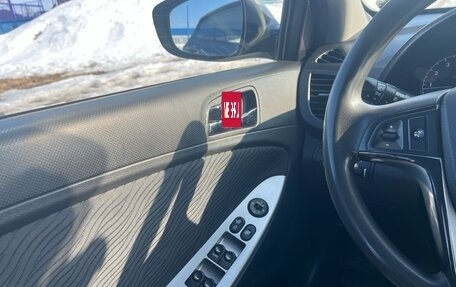 Hyundai Solaris II рестайлинг, 2013 год, 750 000 рублей, 23 фотография