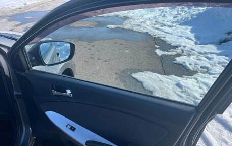 Hyundai Solaris II рестайлинг, 2013 год, 750 000 рублей, 28 фотография