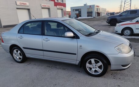 Toyota Corolla, 2004 год, 550 000 рублей, 2 фотография