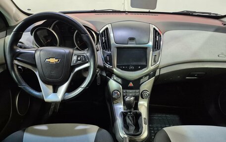Chevrolet Cruze II, 2014 год, 825 000 рублей, 10 фотография