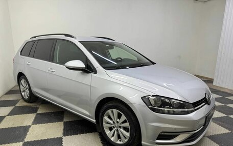 Volkswagen Golf VII, 2019 год, 1 619 000 рублей, 3 фотография