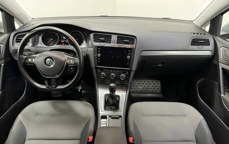 Volkswagen Golf VII, 2019 год, 1 619 000 рублей, 10 фотография