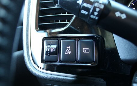 Mitsubishi Outlander III рестайлинг 3, 2021 год, 2 359 000 рублей, 10 фотография