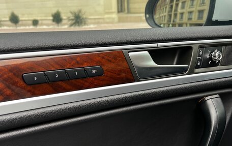 Volkswagen Touareg III, 2013 год, 1 590 000 рублей, 13 фотография