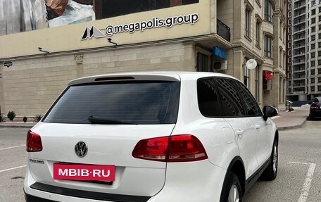 Volkswagen Touareg III, 2013 год, 1 590 000 рублей, 10 фотография