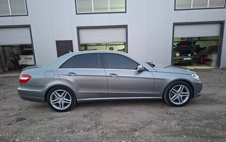 Mercedes-Benz E-Класс, 2009 год, 2 150 000 рублей, 8 фотография