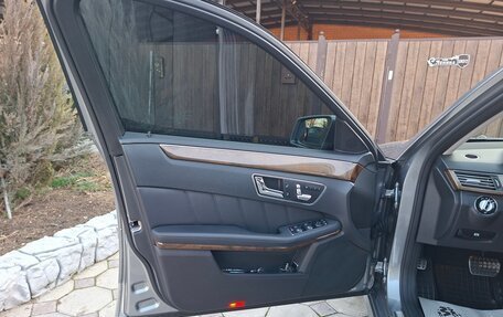 Mercedes-Benz E-Класс, 2009 год, 2 150 000 рублей, 15 фотография