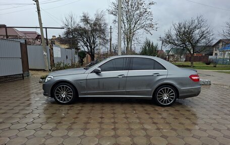 Mercedes-Benz E-Класс, 2009 год, 2 150 000 рублей, 26 фотография