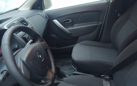 Renault Logan II, 2016 год, 550 000 рублей, 5 фотография