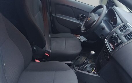 Renault Logan II, 2016 год, 550 000 рублей, 8 фотография