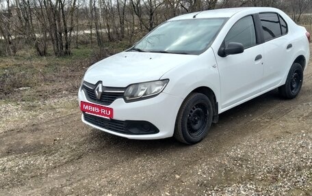 Renault Logan II, 2016 год, 550 000 рублей, 2 фотография