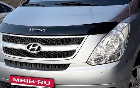 Hyundai Grand Starex Grand Starex I рестайлинг 2, 2011 год, 1 430 000 рублей, 2 фотография