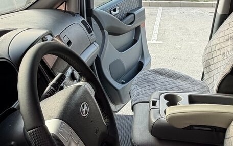 Hyundai Grand Starex Grand Starex I рестайлинг 2, 2011 год, 1 430 000 рублей, 8 фотография