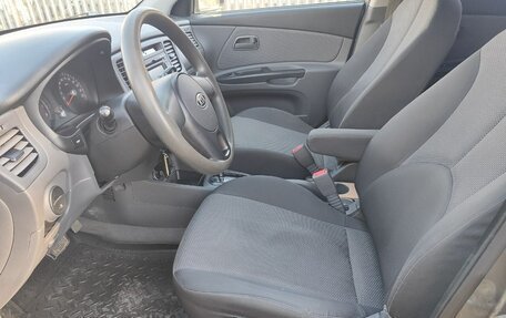 KIA Rio II, 2010 год, 600 000 рублей, 10 фотография