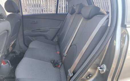 KIA Rio II, 2010 год, 600 000 рублей, 18 фотография