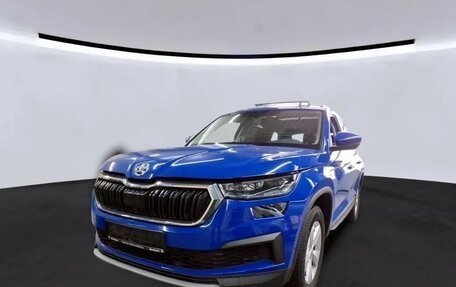 Skoda Kodiaq I, 2022 год, 2 642 000 рублей, 3 фотография