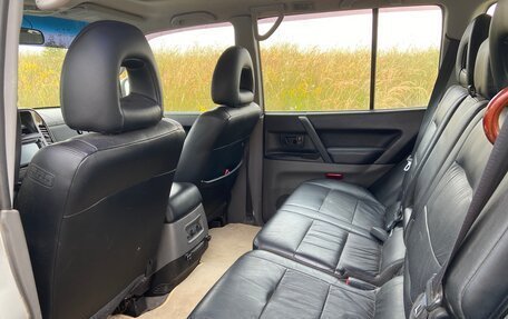 Mitsubishi Pajero III рестайлинг, 2000 год, 760 000 рублей, 5 фотография