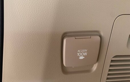 Toyota Land Cruiser, 2022 год, 12 999 990 рублей, 4 фотография