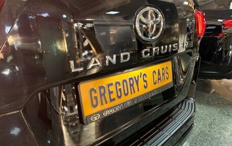 Toyota Land Cruiser, 2022 год, 12 999 990 рублей, 15 фотография