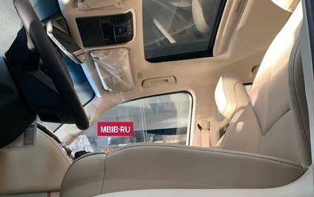 Toyota Land Cruiser, 2022 год, 12 999 990 рублей, 13 фотография