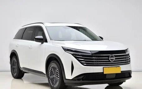 Nissan Pathfinder, 2024 год, 4 900 000 рублей, 3 фотография