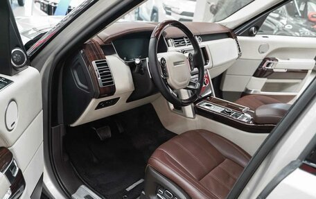 Land Rover Range Rover IV рестайлинг, 2015 год, 4 295 000 рублей, 18 фотография