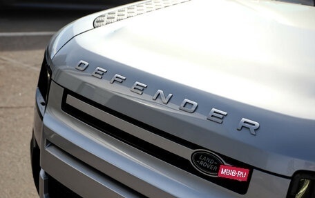 Land Rover Defender II, 2021 год, 4 950 000 рублей, 3 фотография