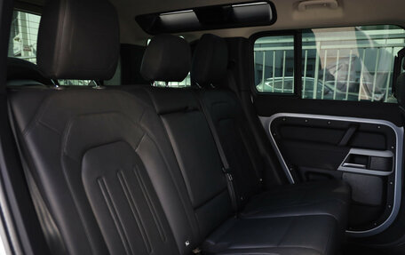 Land Rover Defender II, 2021 год, 4 950 000 рублей, 21 фотография