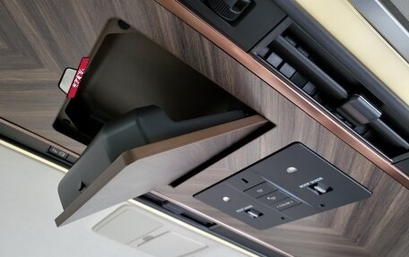 Lexus LM, 2025 год, 20 898 000 рублей, 28 фотография