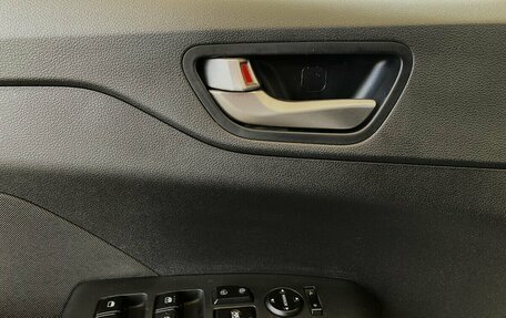 Hyundai Solaris II рестайлинг, 2018 год, 1 090 000 рублей, 10 фотография