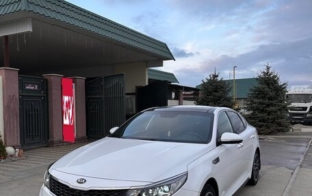 KIA Optima IV, 2018 год, 1 890 000 рублей, 2 фотография