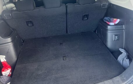 Mitsubishi Outlander III рестайлинг 3, 2020 год, 2 600 000 рублей, 10 фотография