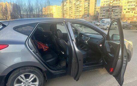 Hyundai ix35 I рестайлинг, 2012 год, 725 000 рублей, 10 фотография