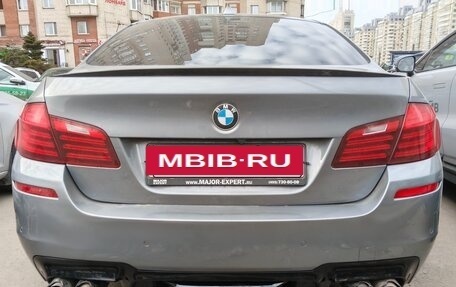 BMW 5 серия, 2014 год, 1 780 000 рублей, 2 фотография