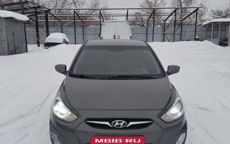 Hyundai Solaris II рестайлинг, 2012 год, 850 000 рублей, 11 фотография