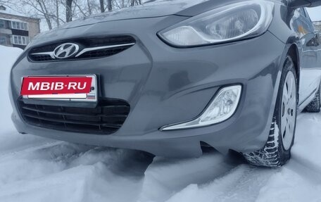 Hyundai Solaris II рестайлинг, 2012 год, 850 000 рублей, 5 фотография