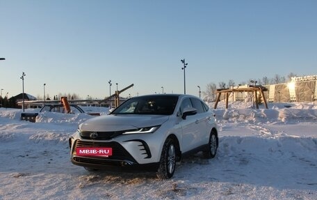 Toyota Harrier, 2023 год, 5 800 000 рублей, 2 фотография