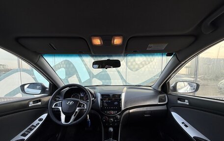 Hyundai Solaris II рестайлинг, 2011 год, 885 000 рублей, 2 фотография