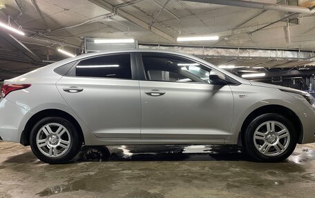 Hyundai Solaris II рестайлинг, 2018 год, 1 030 000 рублей, 5 фотография